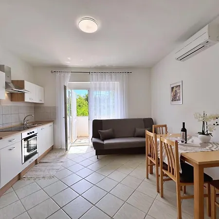 Nikolic Guest house
