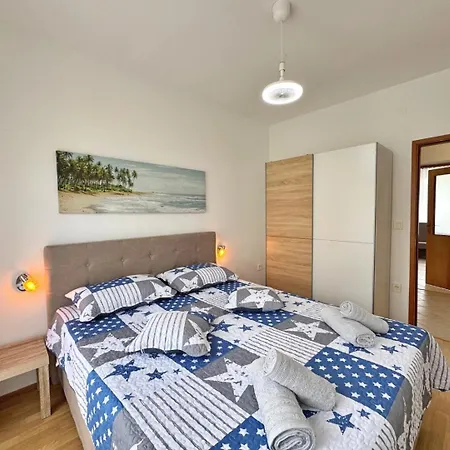 Nikolic בית הארחה